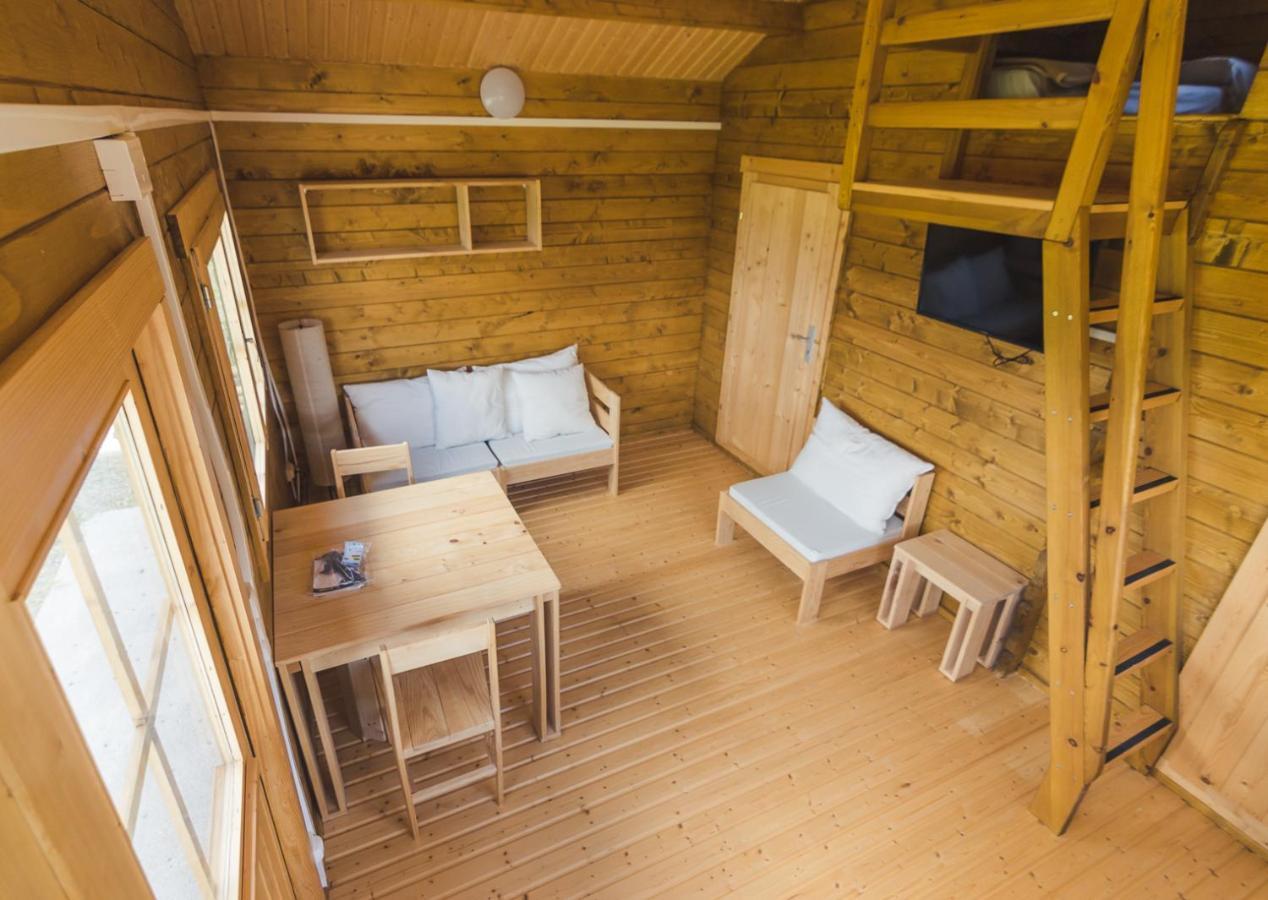 Albergue Restaurante De Artieda Zewnętrze zdjęcie