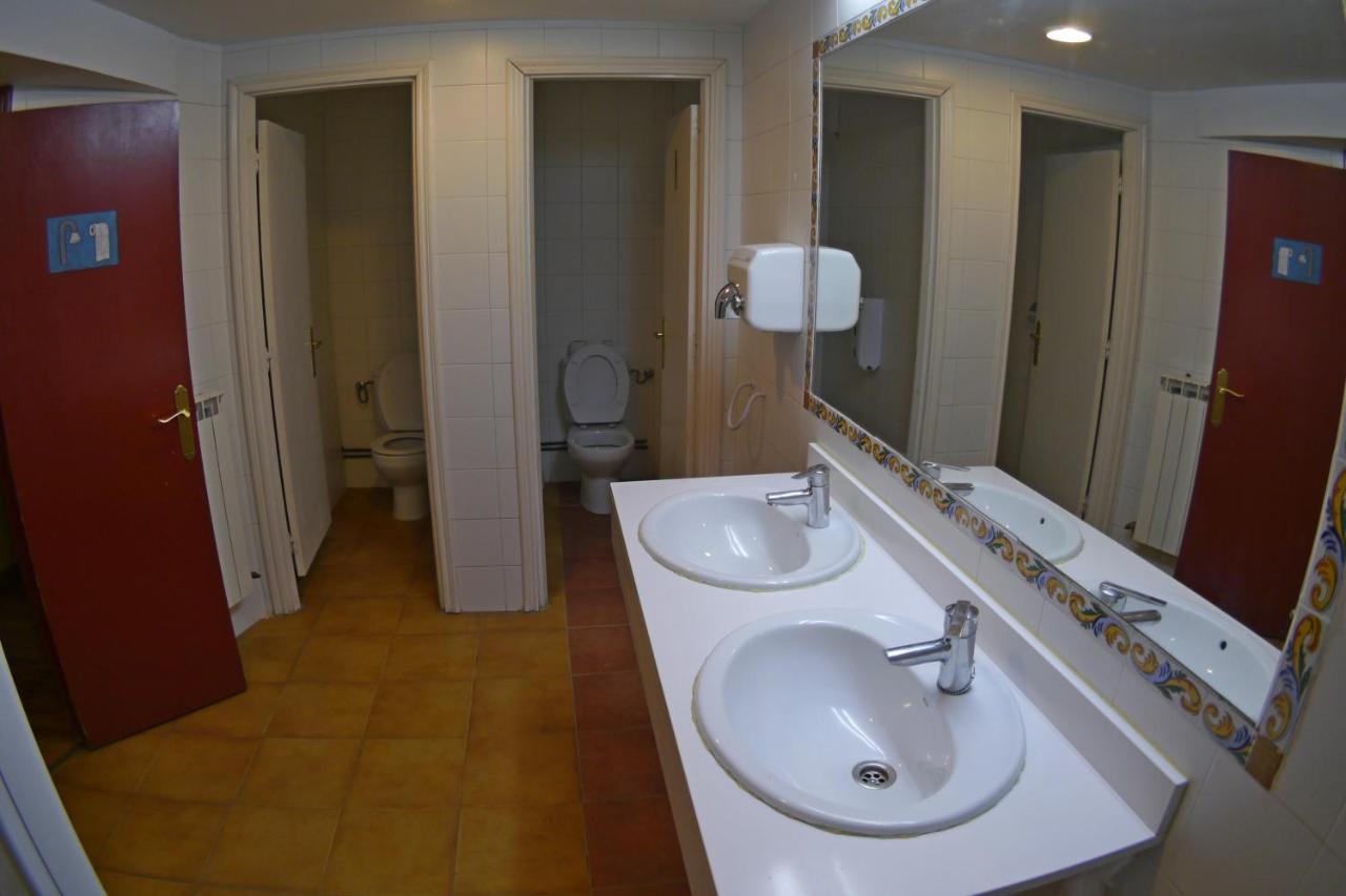 Albergue Restaurante De Artieda Zewnętrze zdjęcie