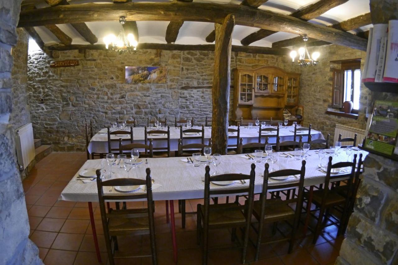 Albergue Restaurante De Artieda Zewnętrze zdjęcie