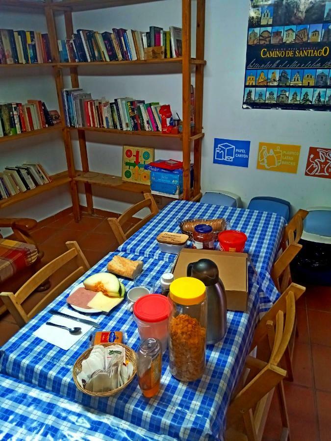 Albergue Restaurante De Artieda Zewnętrze zdjęcie